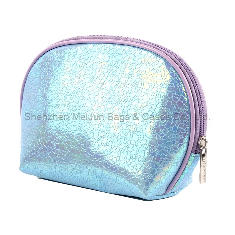 Pearly Lustre PU Women Cosmetic Bag Shell Shape Travel Wash Bag