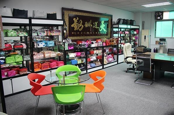 Shenzhen Meljun Bags & Cases Co., Ltd.