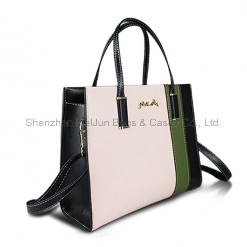 The modern fashion trend is simple, light and luxurious. Women's commuting color hand bill shoulder oblique straddle bag
